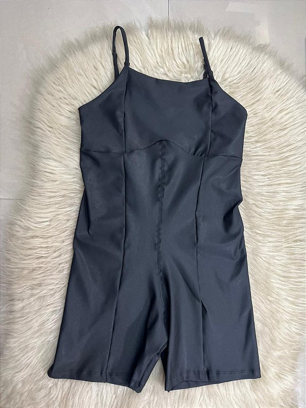 Macaquinho Ação Cor Preto