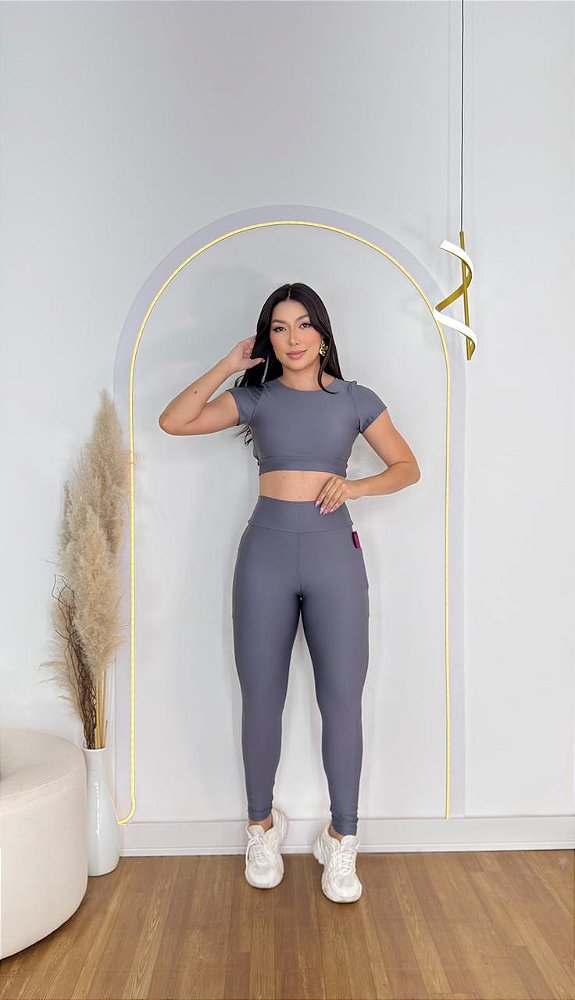 Conjunto Atitude Legging Bolso+Top Cor Cinza