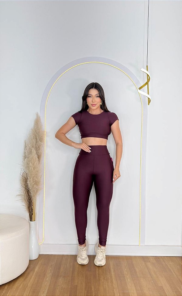 Conjunto Atitude Legging Bolso+Top Cor Açai