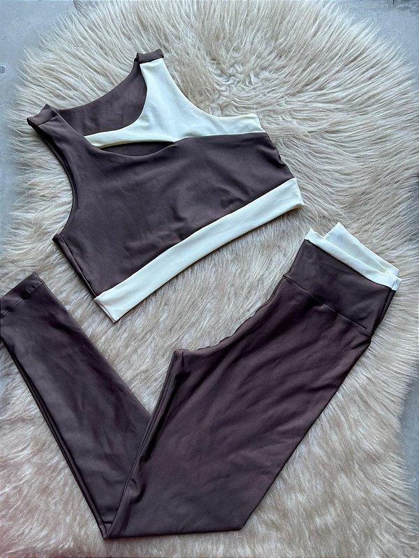 Conjunto Maria Legging+Top Cor Marrom+Off