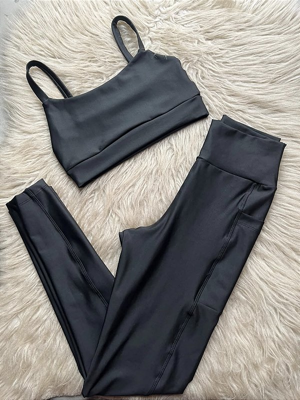 Conjunto Legging Bolso+Top Alça Reta Cor Preto