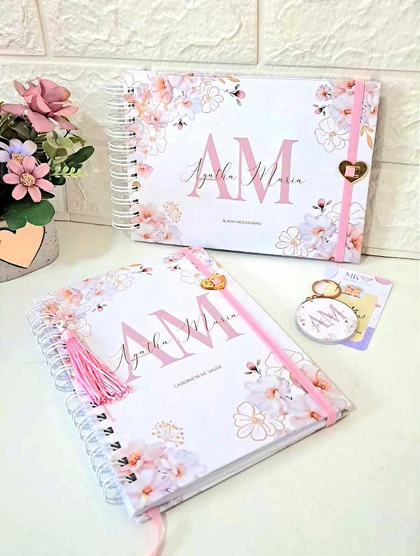 Kit Caderneta + Livro de bebê - Monograma menina / Personalizado
