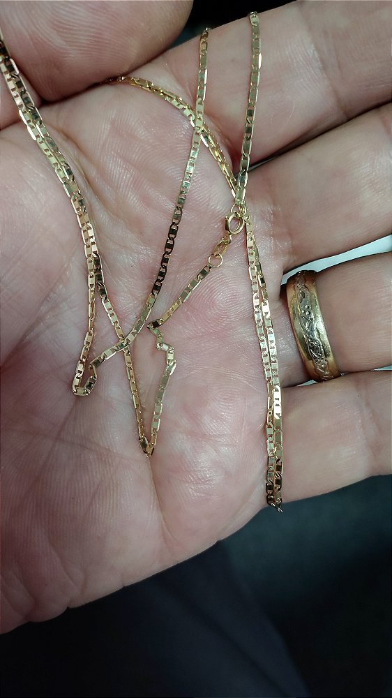 Cordão piastrine em ouro 18k