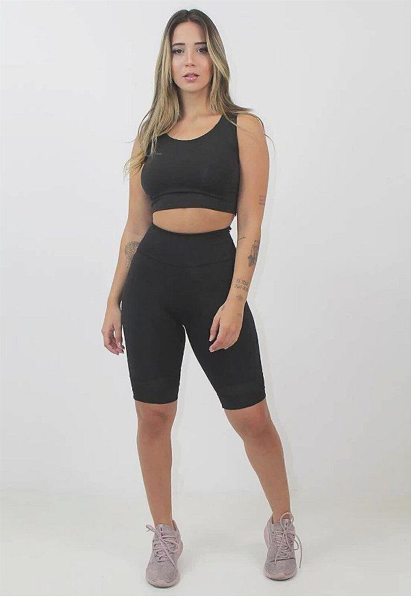 Conjunto Fitness Bermuda e Cropped Preto