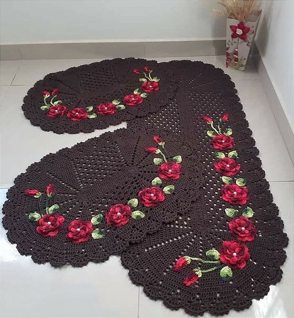 Jogo de tapetes para cozinha em crochê com flores  3 peças  JC001