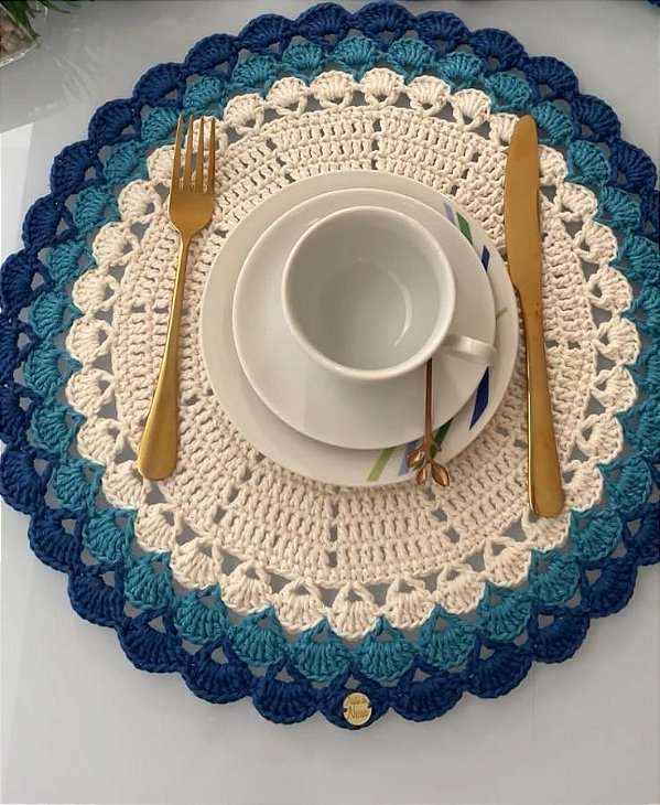 kit Sousplat em crochê 4 peças 40 cm diâmetro S008