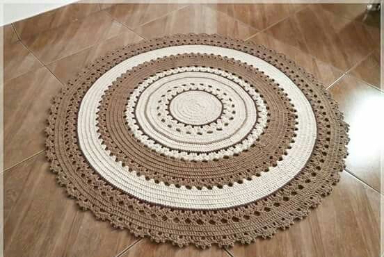 Tapete para sala em crochê 120cm diâmetro TS003