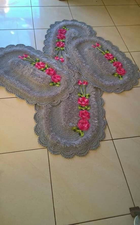 Jogo de tapetes para cozinha em crochê com flores 3 peças JC032