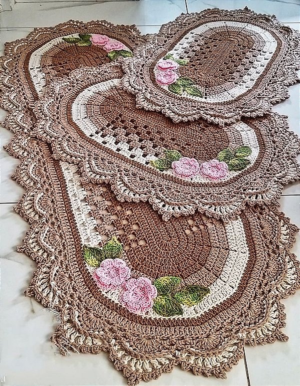 Jogo de tapetes para cozinha em crochê com flores 3 peças JC103