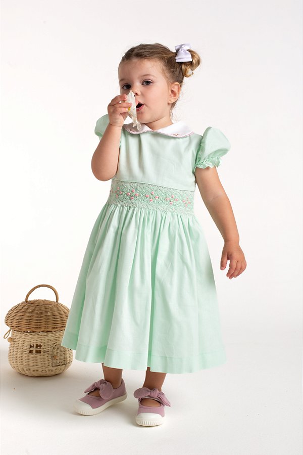 Vestido casinha com bordado