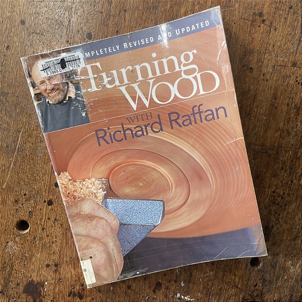 Turning Wood With Richard Raffan - Livro Usado