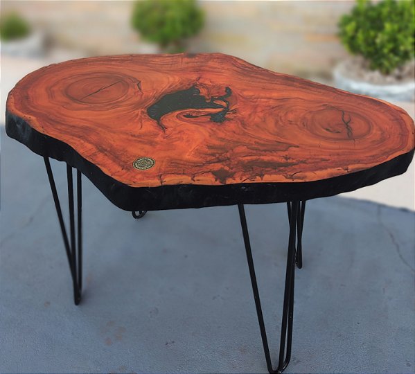 Mesa Vulcano peroba rosa.