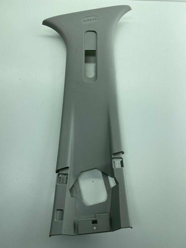 Acabamento Coluna Direita Renault Fluence