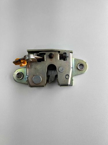 Fechadura Esquerda Tampa Traseira Toyota Hilux 2016 A 2022
