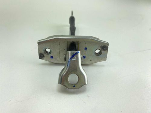 Limitador Porta Traseira Esquerda Toyota Yaris