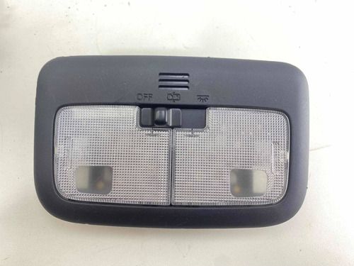 Luz Cortesia Toyota Yaris