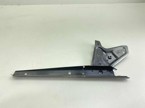 Suporte Central Painel Frontal Toyota Yaris