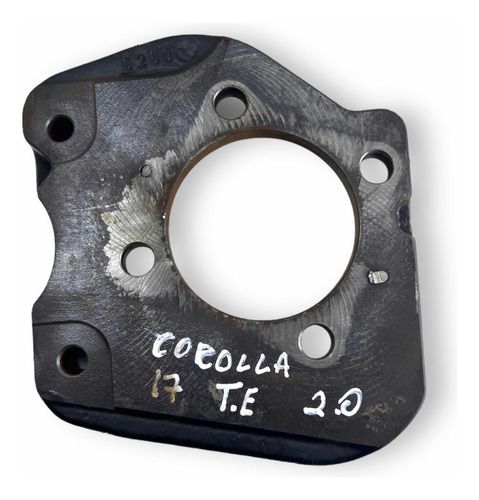 Suporte Pinça Traseira Esquerda Toyota Corolla 2015 A 2019