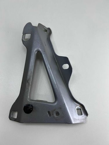 Suporte Paralama Esquerdo Jeep Renegade