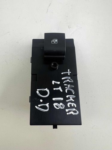 Botão Vidro Porta Dianteira Direita Tracker 2017 A 2019