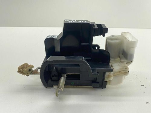 Fechadura Porta Dianteira Direita Fiat Siena 2013 A 2017
