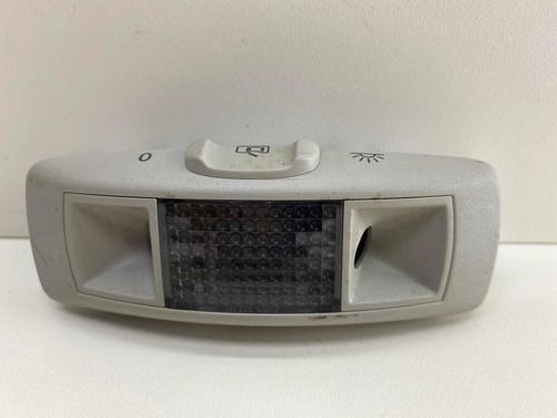 Luz Cortesia Golf 1999 A 2005 Lado Esquerdo