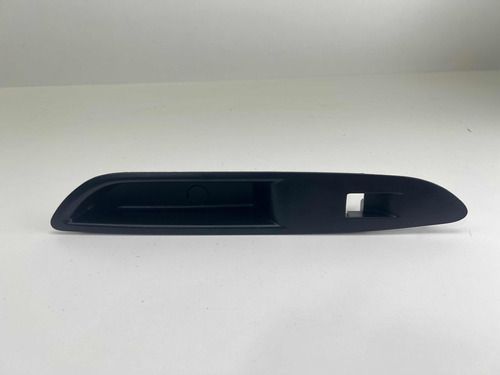 Puxador Porta Traseira Direita Tracker 2017 A 2019