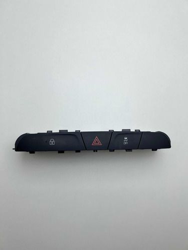 Botão Alerta Trava Porta Tracker 2020 A 2023 26211384