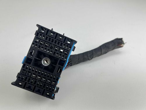 Conector Caixa Fusíveis Tracker 2017 A 2019