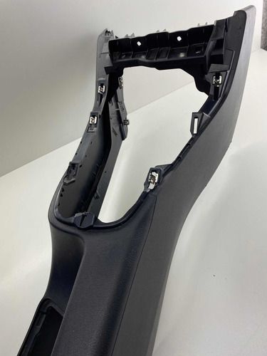 Console Central Fiat Toro Detalhe