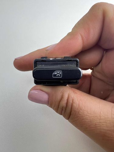 Botão Bloqueio Vidro Portas Traseiras Vw Fox 2010 A 2014