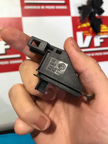 Interruptor Luz Porta Luvas Vw Jetta 2011 A 2015 1k0947561