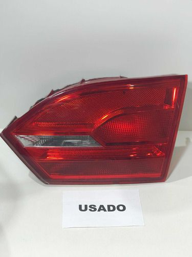 Lanterna Tampa Vw Jetta 2011 A 2014 Lado Direito Detalhe