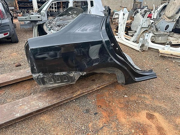 Lateral Traseira Direita Toyota Etios Sedam