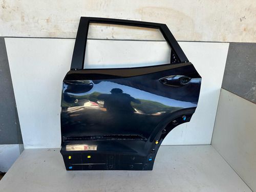 Porta Traseira Esquerda Chevrolet Tracker 2020 Até 2024