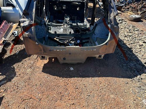 Painel Traseiro Chevrolet Tracker 2020 2021 2022 2023 2024