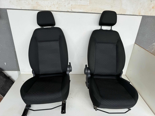Bancos Dianteiro Fiat Strada 2021 2022 2023 2024