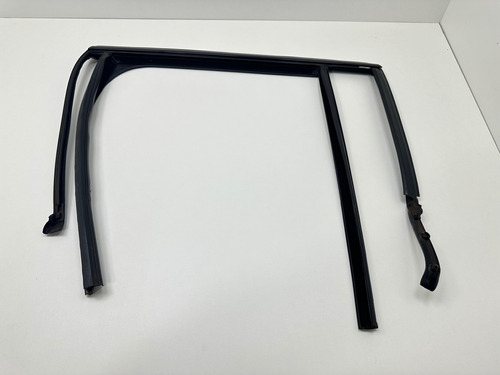 Canaleta Porta Traseira Esquerda Bmw X1 2016 A 2020