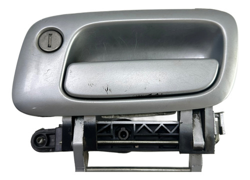 Macaneta Externa Dianteira Esquerda Gm Zafira