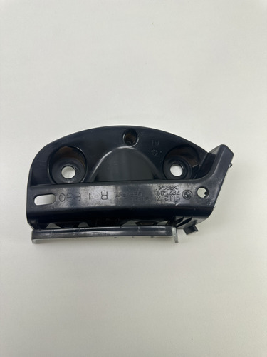 Guia Direito Parachoque Traseiro Bmw 328 320 2008 A 2012