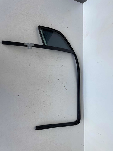 Canaleta Vidro Porta Dianteira Esquerda Tracker 2013 A 2019