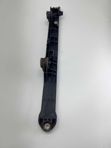 Suporte Esquerdo Radiador Toyota Hilux 2.8 2016 A 2022