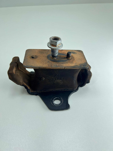 Coxim Dianteiro Direito Toyota Hilux 2.8 2016 A 2022