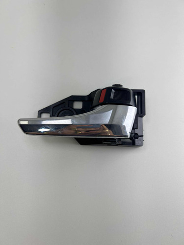 Maçaneta Interna Traseira Direita Toyota Hilux 2016 A 2022