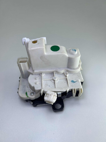 Fechadura Porta Dianteira Direita Fiat Pulse 521838000