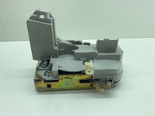 Fechadura Porta Dianteira Esquerda Peugeot 307