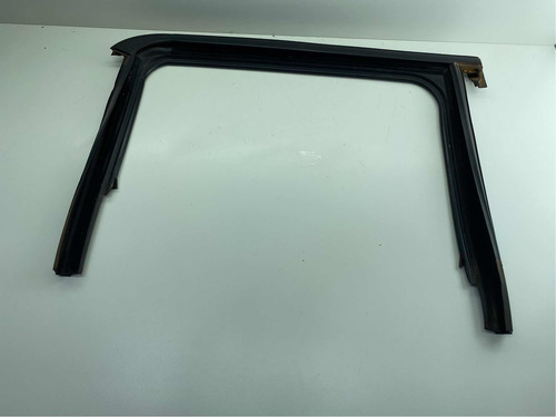 Canaleta Porta Traseira Direita Fiat Toro