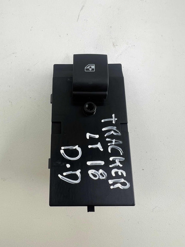 Botão Vidro Porta Dianteira Direita Tracker 2017 A 2019