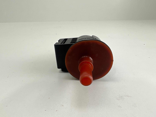 Válvula Canister Tracker 1.4 2017 A 2019