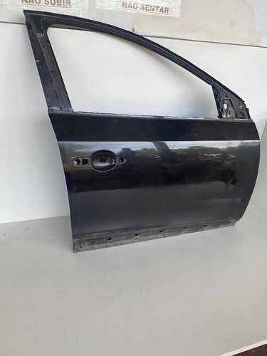 Porta Dianteira Direita Renault Fluence Com Detalhe Dianteira Direita Preto